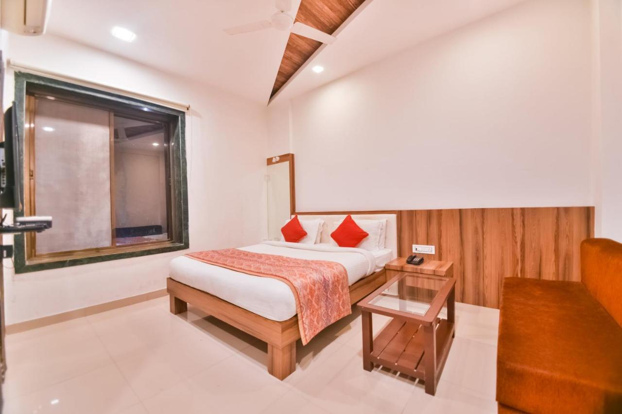 Palette - The Elegance Resort Chittorgarh Buitenkant foto